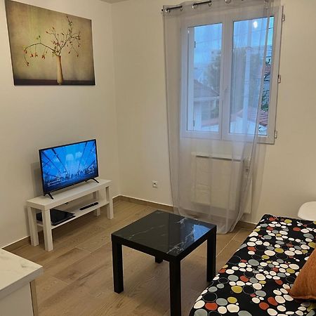 סן-דני Appartement Lumineux Pres Metro מראה חיצוני תמונה