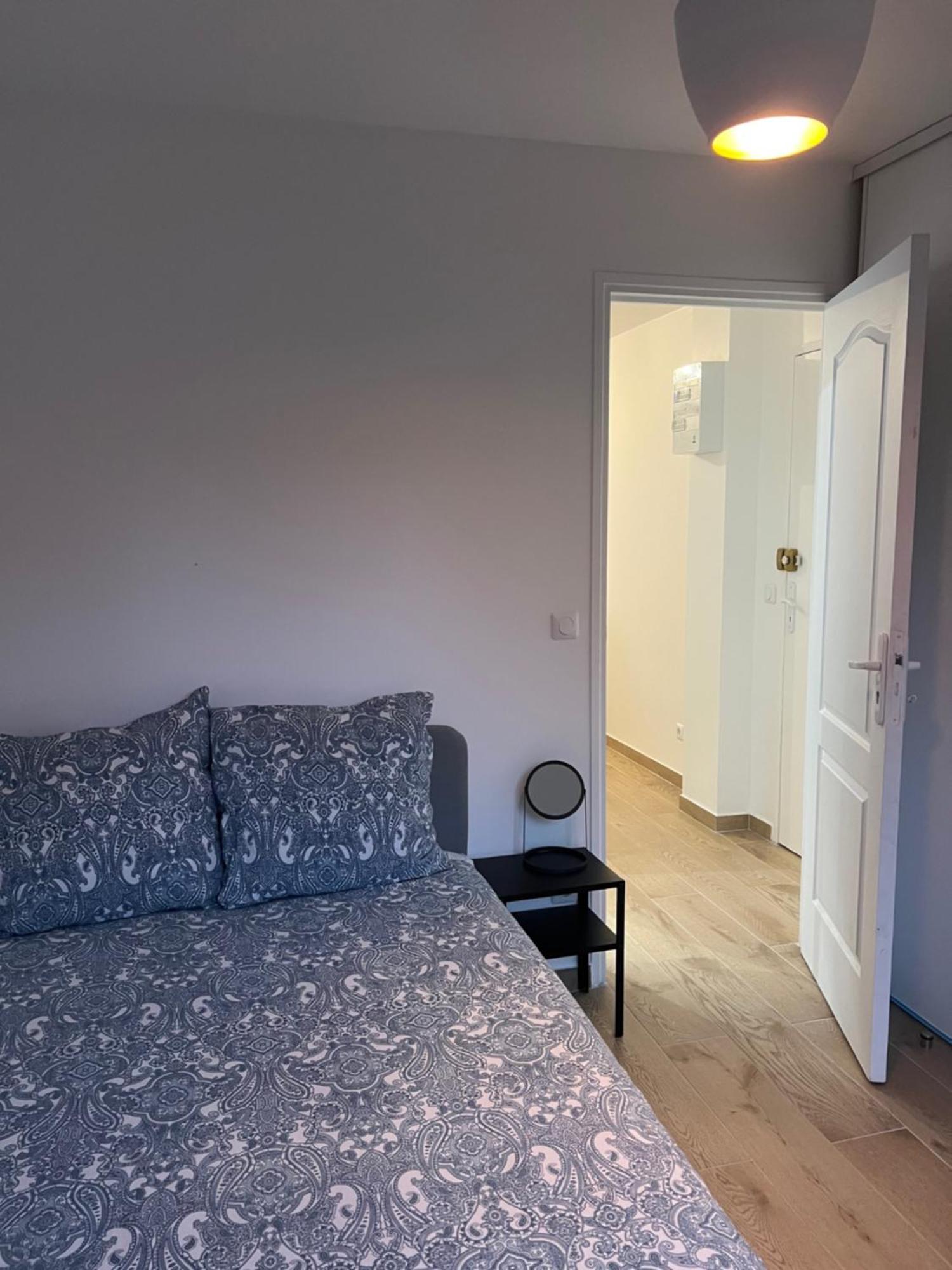 סן-דני Appartement Lumineux Pres Metro מראה חיצוני תמונה